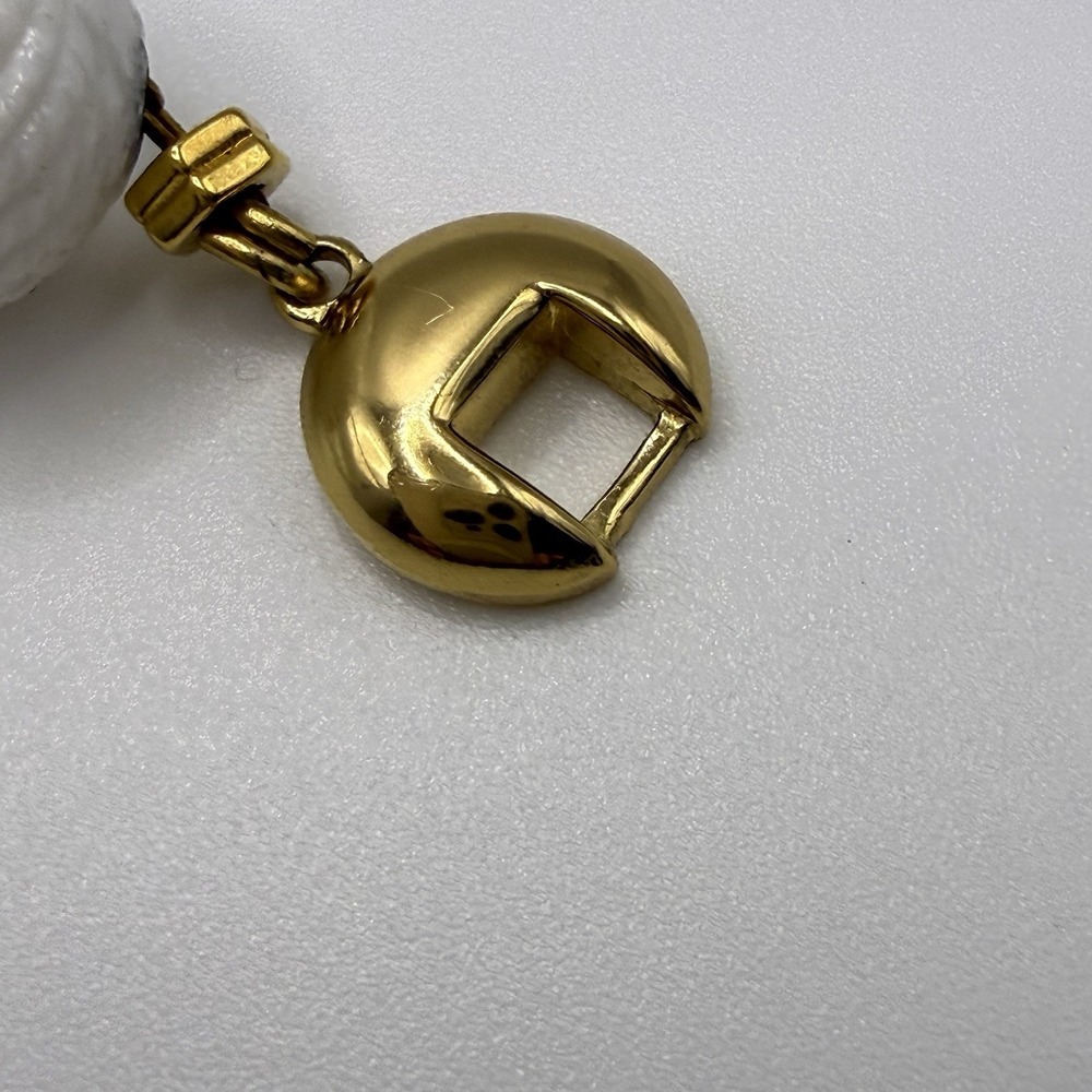 Monet Bracelet Gold Tone Accents White Textured Beads Estate Retro VTG - Picture 9 of 12